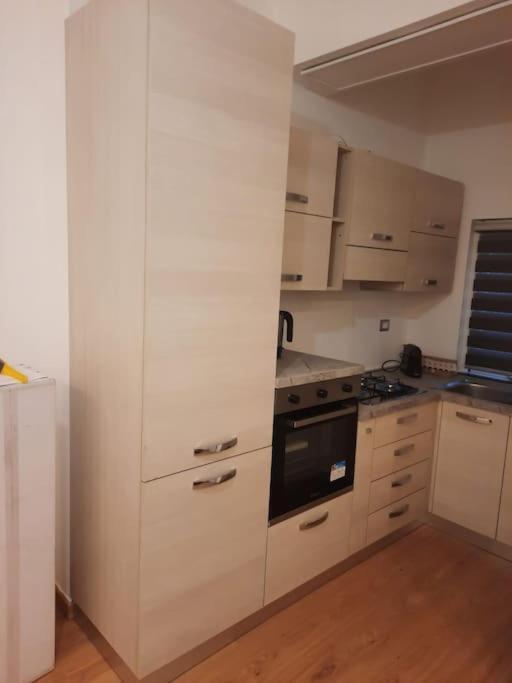 N&ghomesweethome Raffaelloelegante Ideale Affari * Mailand